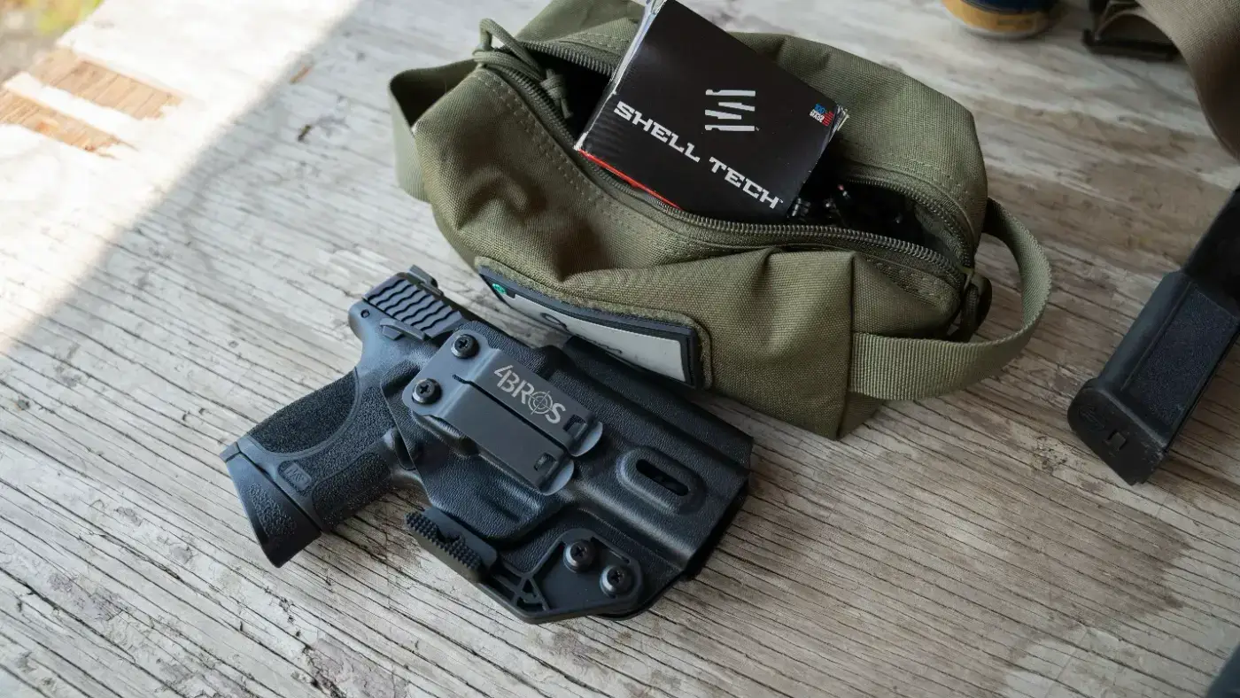 Gun